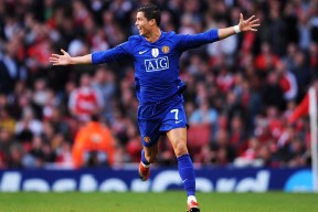 mk体育入口-“2025游泳锦标赛新加坡：顶尖选手争锋，金牌花落谁家？”