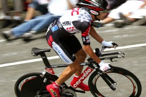 mk足球官网-CBA球队注重培养场上指挥型球员，cba职业联赛官方指定用球