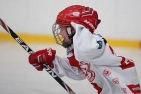 mk体育电脑版-英超球队赛季中期运动负荷监控与训练调整策略，英超球员体能