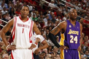 mk体育电脑版-接力换人传接动作细节改进，接力切换