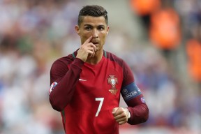 mk体育中国官网-南非橄榄球的成功秘诀：深厚的传统与强大的青训体系，南非英式橄榄球