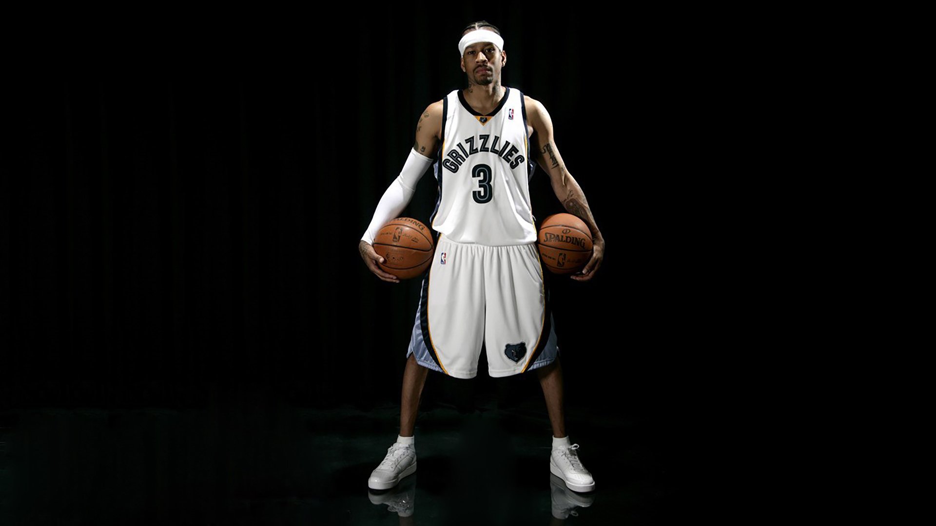 博卡中卫遭遇轮番冲击,疲于应付,博卡出来的球星