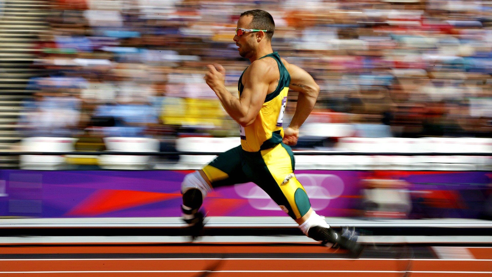 乔·波尔曼的表现稳步提升,帮助袋鼠队在橄榄球锦标赛中领先,乔伯罗橄榄球